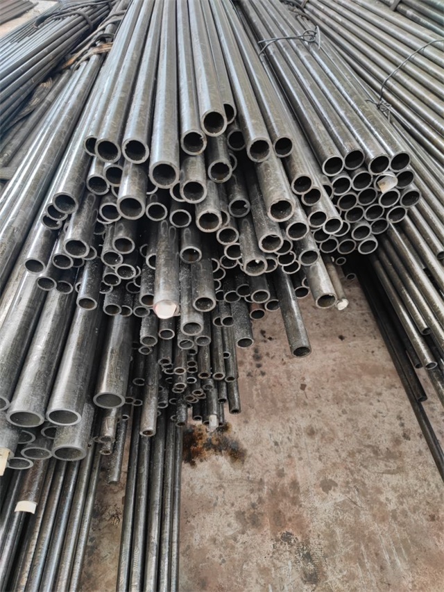 乌海精密光亮无缝钢管厂