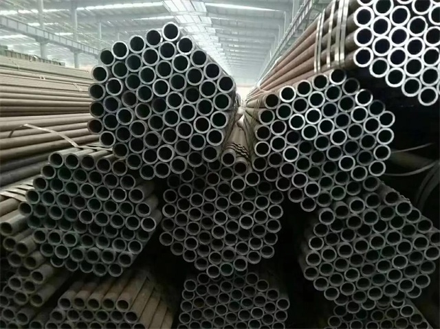 乌海20#石油裂化用无缝钢管